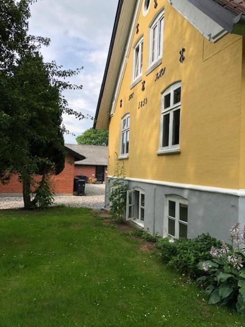 Alleso Gl. Sognefoged Gard Оденсе Экстерьер фото